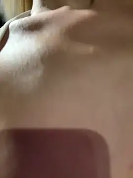 Chat +18 de HOTLadyluna ao vivo