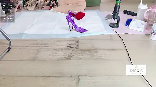 Vicki-66 Live XXX Chat