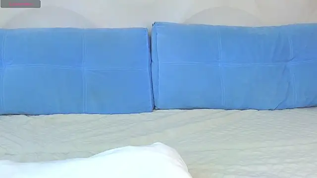 Misjklokiya Chat XXX live