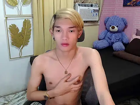 urasian_john18 Pertunjukan Webcam