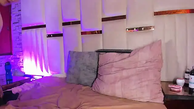 ANLLELOAndANGELA Show in webcam