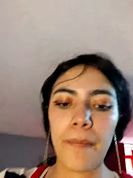 Chatroom XXX en direct de Karina_Mon