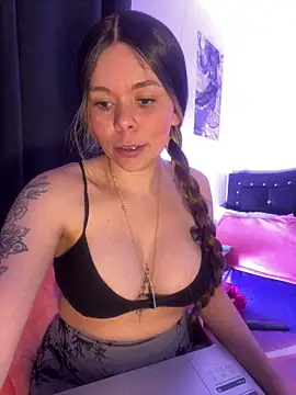 Chatroom XXX en direct de carolina16love