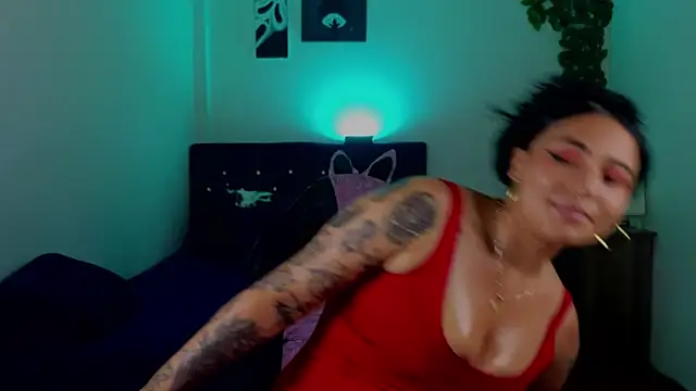 Pauilina live XXX chat