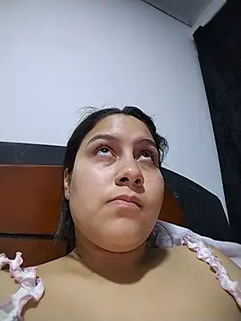 esmeralda_jadees' Live XXX Chat