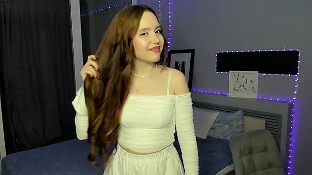 ChuNeece's Live XXX Chat