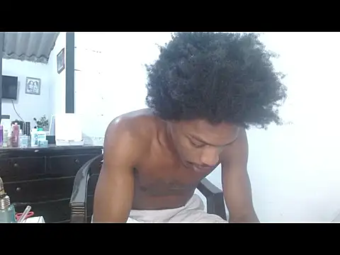 Larry-n-clouds – Naživo XXX chat