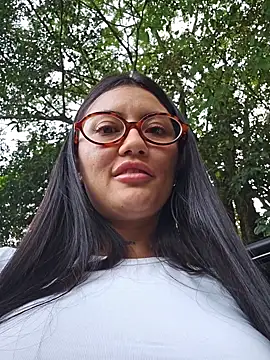 XXX chat uživo modela Roma_xxx