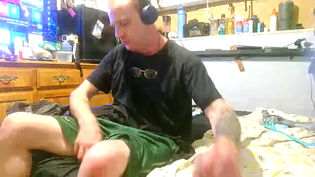 แชท XXX สดของ PornStro921