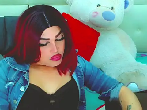 XXX chat uživo modela NharaBigCock