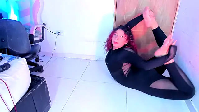 Emily_Coper18 élő XXX-chatje