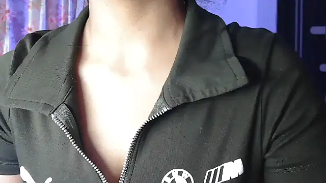 Cuteangle1: διαδικτυακό σόου στην κάμερα
