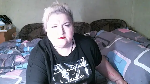 Show modela Lana555 na web-kameri
