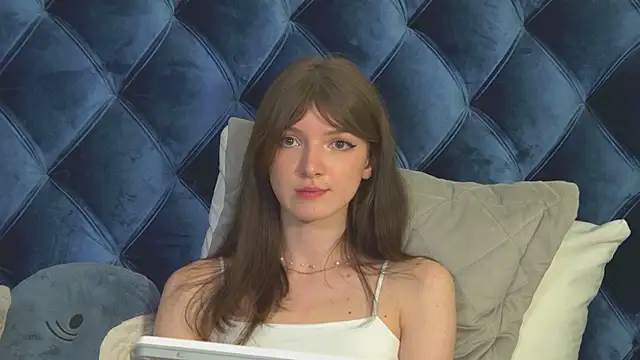 SophiaProve's Live XXX Chat
