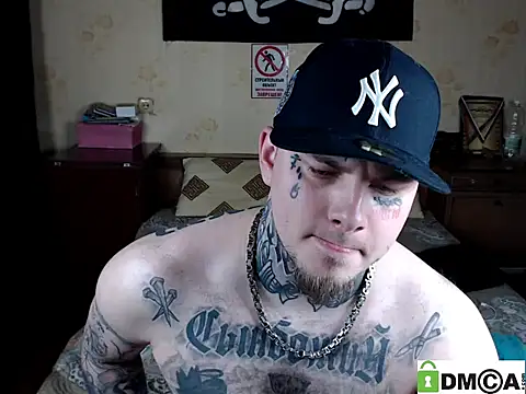 Keny_Collins Show in webcam