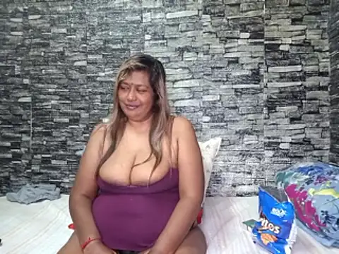 Mammabear_4u – Live XXX-chat