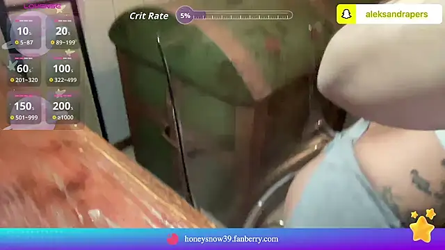 Honeysnows39 Webcam Show