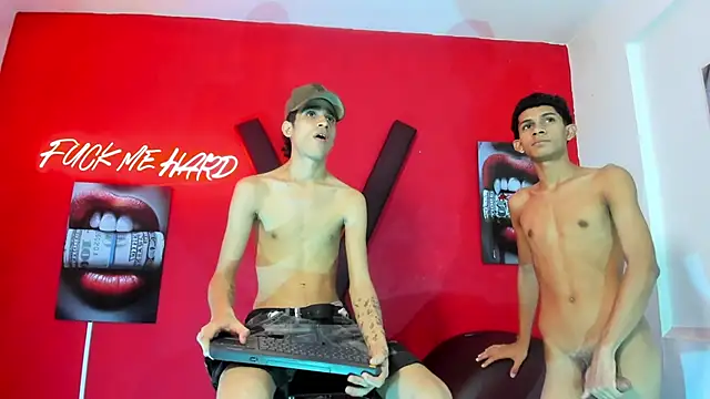 Show modela TWINKS_BOYSX na web-kameri