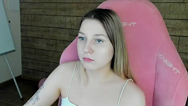 TinnaBurtonn Live XXX chat