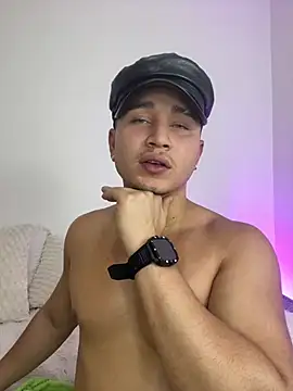 Онлайн чат XXX Axel_nova