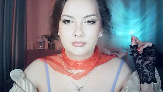 MoodieMira's Live XXX Chat