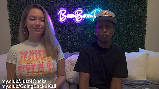 Živý XXX chat boomboomr00m
