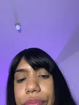 Chat +18 de -Naomyy- ao vivo