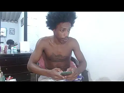 Larry-n-clouds Pertunjukan Webcam