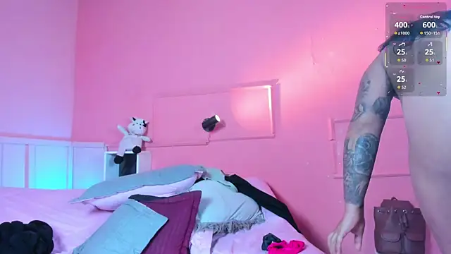 Chat XXX en directo de CURVY_EBONY_MILF