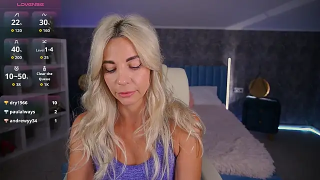 Chat +18 de BellaRayyy ao vivo