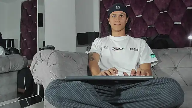 TonyBenedetti's Webcam Show