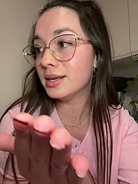 Chat +18 de liloush__ ao vivo