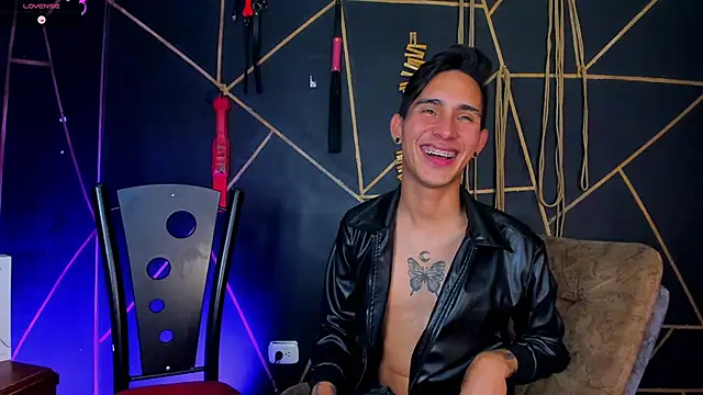 Živý XXX chat Shadowguy_