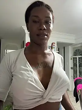 sweetsarabig22cm Show in webcam