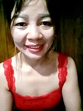 Yiyi102300's Webcam Show