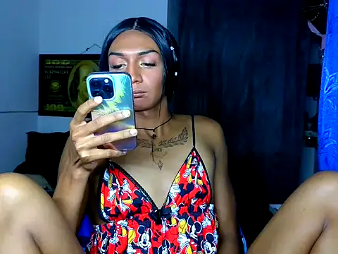 Webkamerová show Alexxasexy