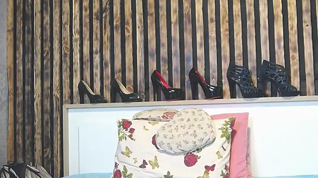 Kisi_Lovi's Live XXX Chat