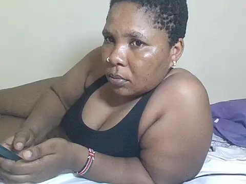 African_Bigjuicyass' Live XXX Chat