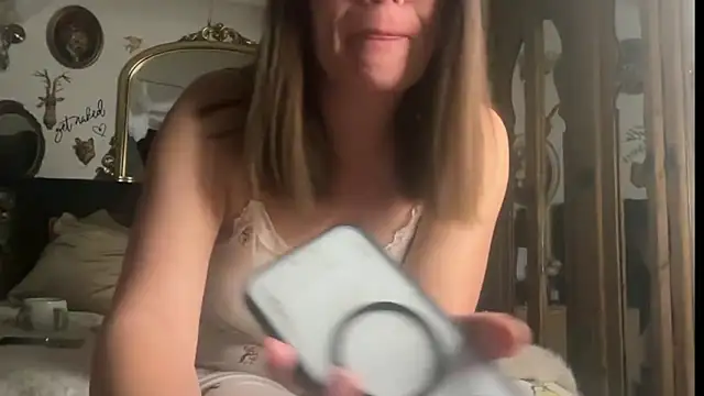 _Melia_'s Live XXX Chat