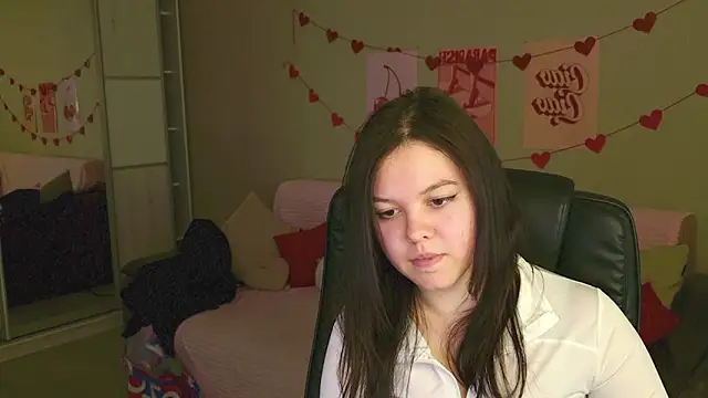 XXX chat uživo modela DelarySong