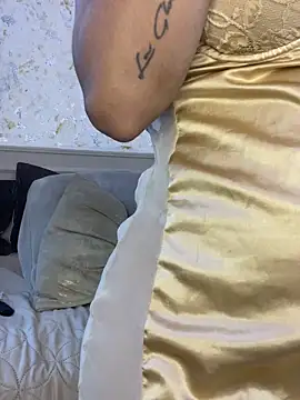 Chat +18 de Alishak ao vivo