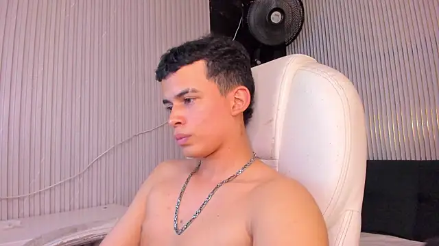 DrakoStone Chat XXX in diretta