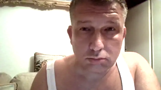 Show modela GrandpasDadBulg na web-kameri