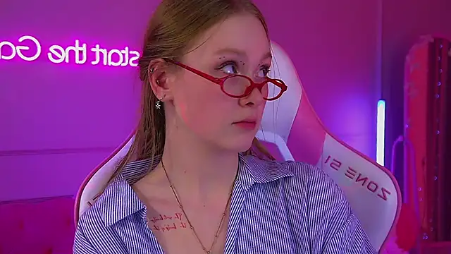AgataFoxley Live XXX-chat