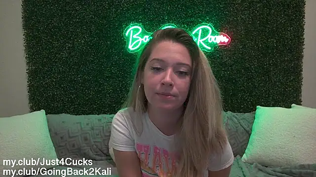 boomboomr00m Show in webcam