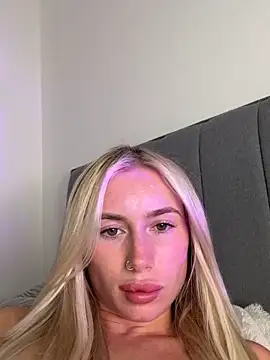 SexySaraxxoo – webcam-show