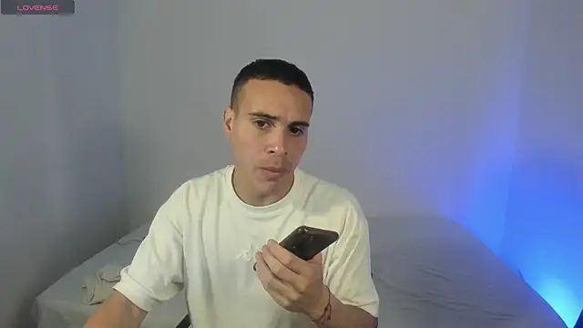 Živý XXX chat Axel__fierro