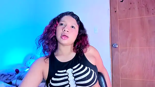 Emily_Coper18 – Live XXX-chat