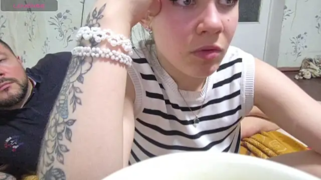 Chatroom XXX en direct de maria_and_leo