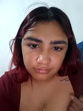 Chat +18 de lucyheart_8 ao vivo